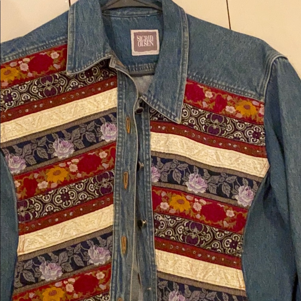 Beautiful vintage Sigrid Olsen Denim Jacket